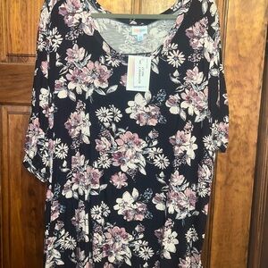 LuLaRoe Pink and White Floral Tunic Relaxed Fit